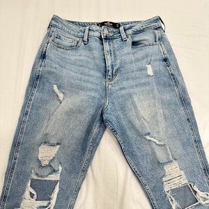 Hollister Ultra High-Rise Mom Jean